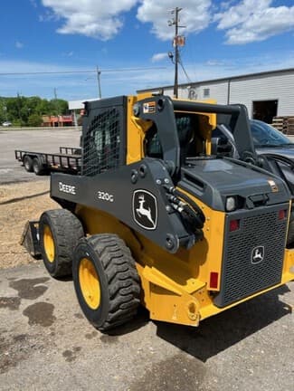 Image of John Deere 320G equipment image 3