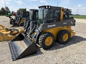 Main image John Deere 320G