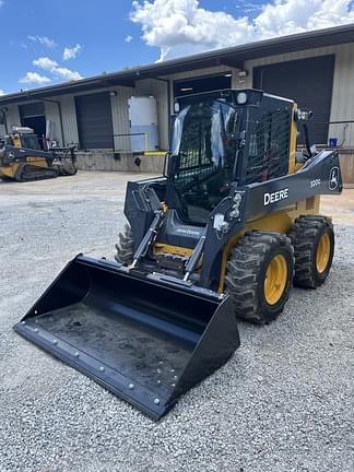 Image of John Deere 320G Image 0