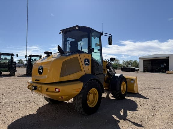 Image of John Deere 324P equipment image 4