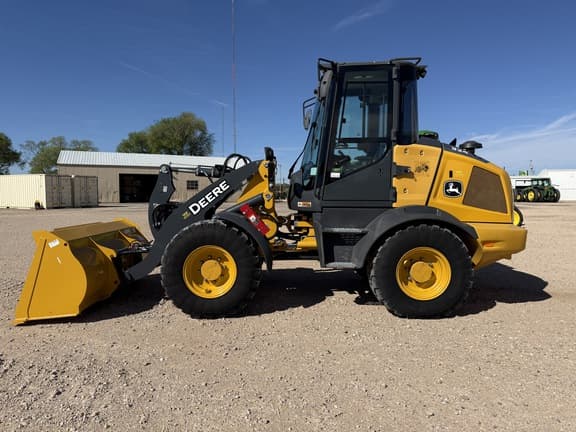 Image of John Deere 324P equipment image 1