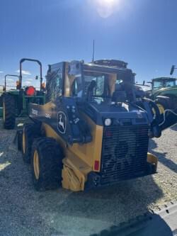 Image of John Deere 324G equipment image 2