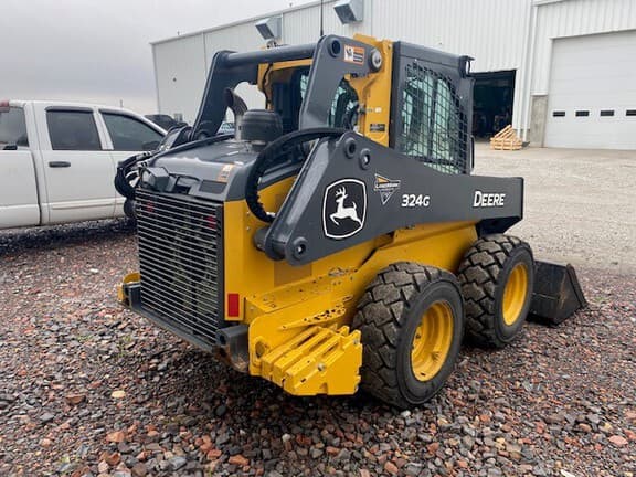 Image of John Deere 324G equipment image 4