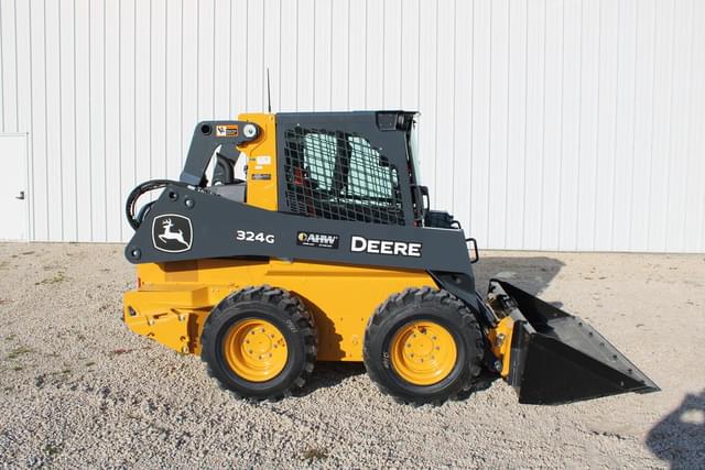Image of John Deere 324G equipment image 1