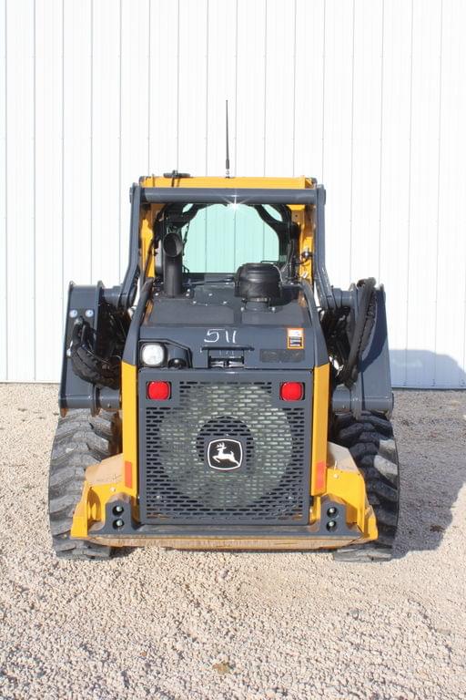 Image of John Deere 324G equipment image 3