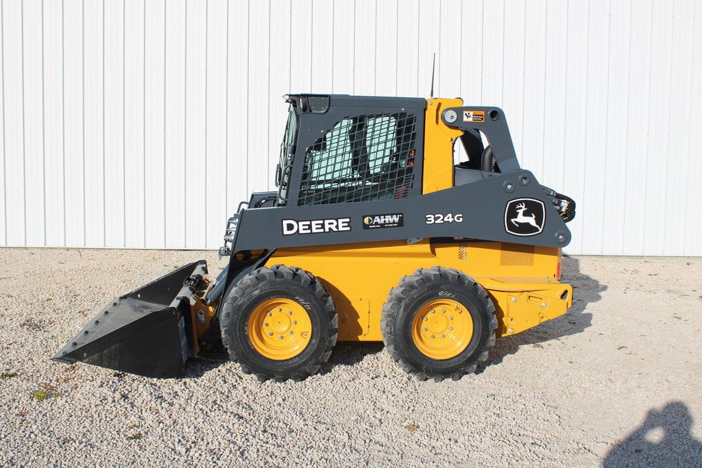 2025 John Deere 324G Equipment Image0
