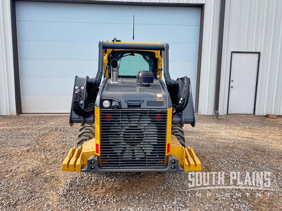 Image of John Deere 324G equipment image 3