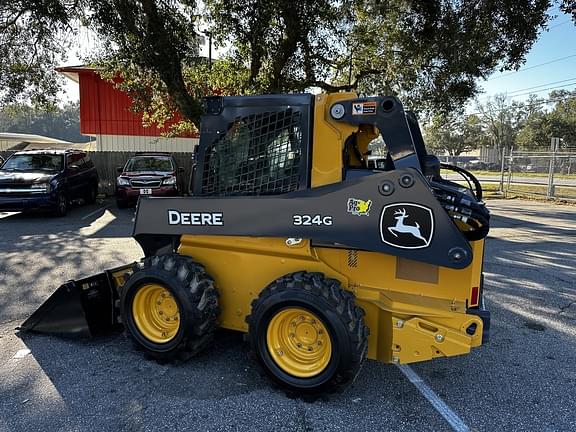 Image of John Deere 324G equipment image 4