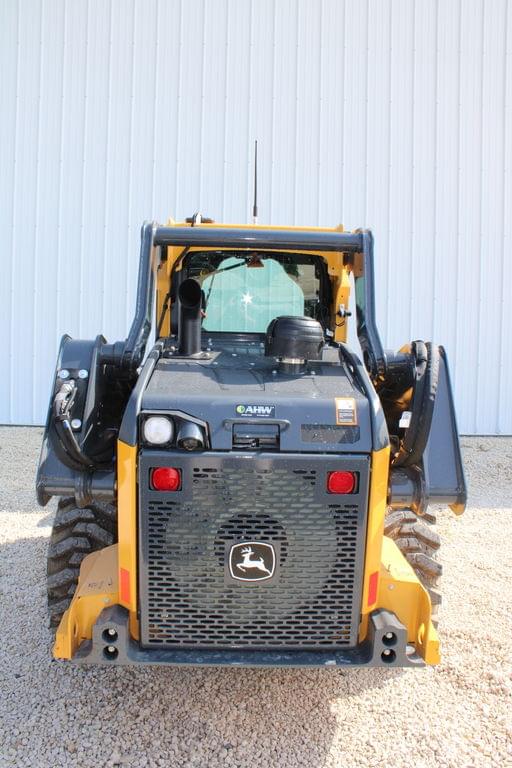 Image of John Deere 324G equipment image 3