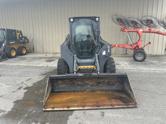 Image of John Deere 324G equipment image 1