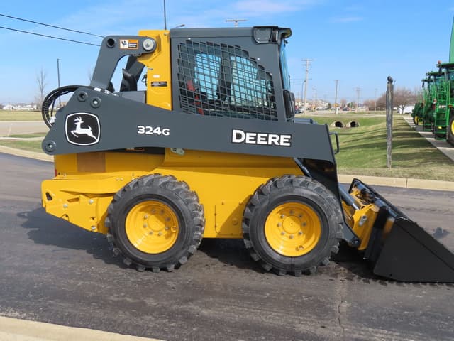Image of John Deere 324G equipment image 3
