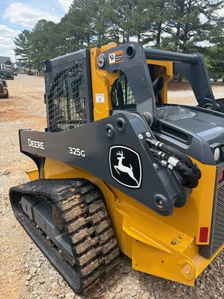 Image of John Deere 325G equipment image 3