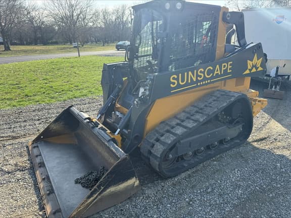 Image of John Deere 325G equipment image 2