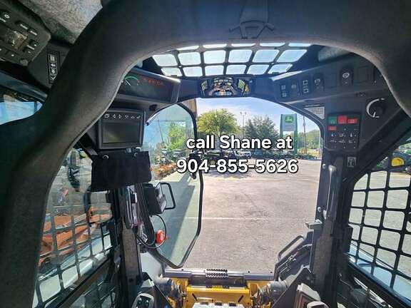 Image of John Deere 325G equipment image 1