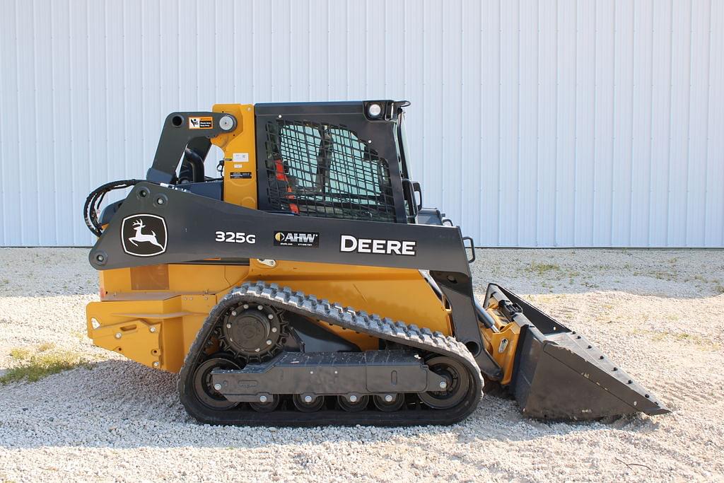 Image of John Deere 325G Primary Image