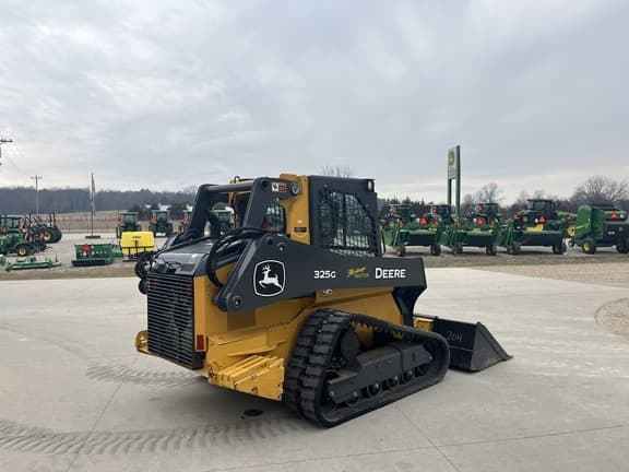 Image of John Deere 325G equipment image 4