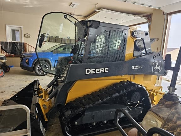 Image of John Deere 325G equipment image 2