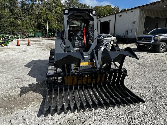 Image of John Deere 325G equipment image 1