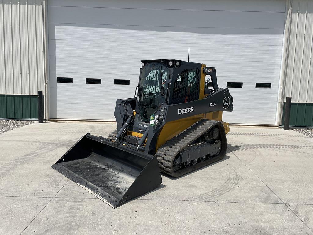 Image of John Deere 325G Primary image