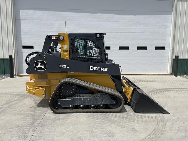Image of John Deere 325G equipment image 1