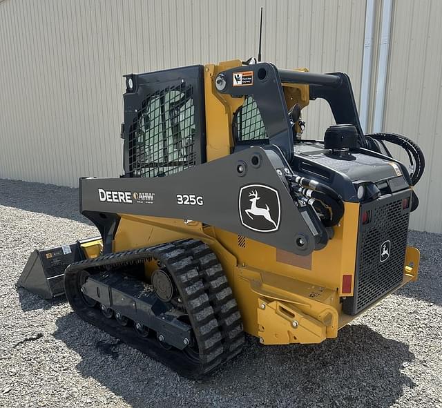 Image of John Deere 325G equipment image 3