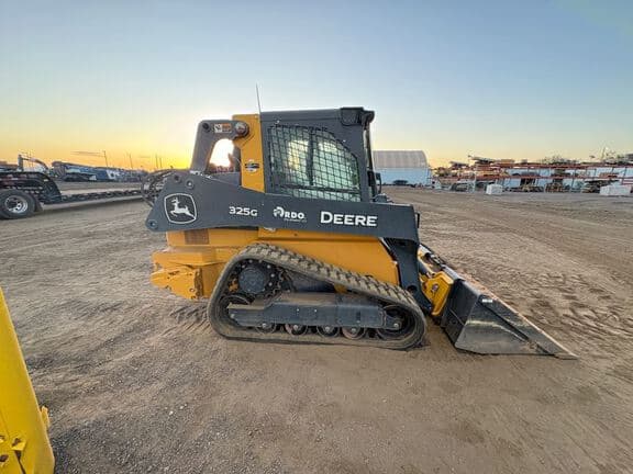 Image of John Deere 325G equipment image 2