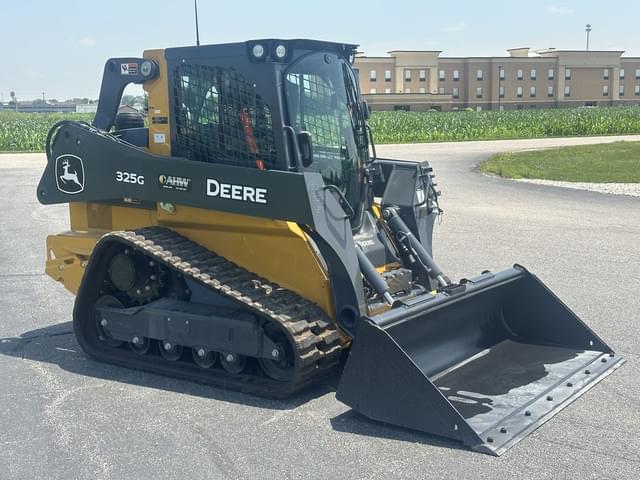 Image of John Deere 325G equipment image 3