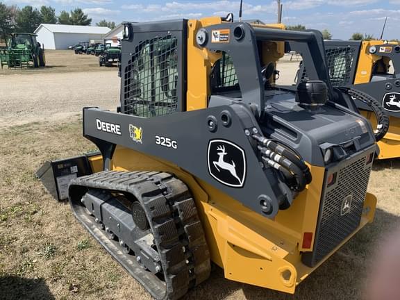 Image of John Deere 325G equipment image 4