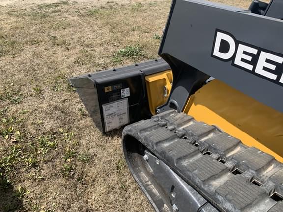Image of John Deere 325G equipment image 1