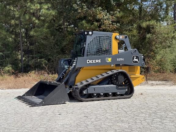 Image of John Deere 325G equipment image 2