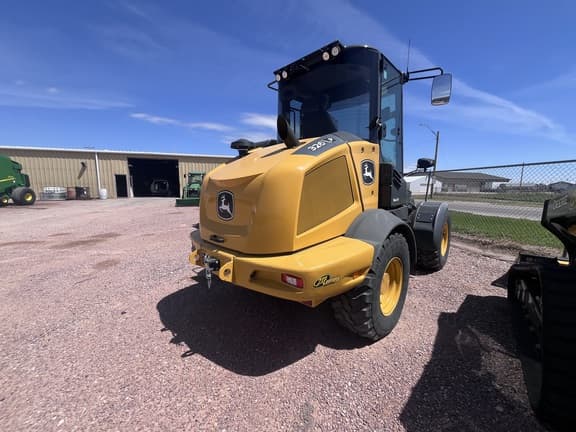 Image of John Deere 326P equipment image 4