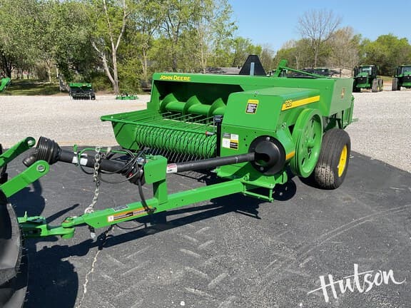 Image of John Deere 328 equipment image 3