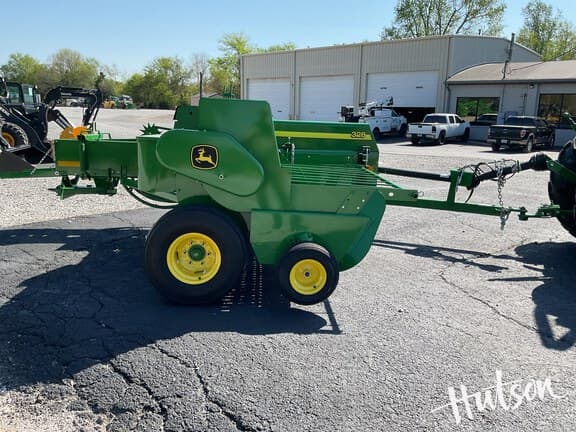 Image of John Deere 328 equipment image 2