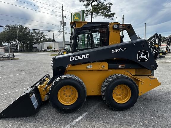 Image of John Deere 330P equipment image 4