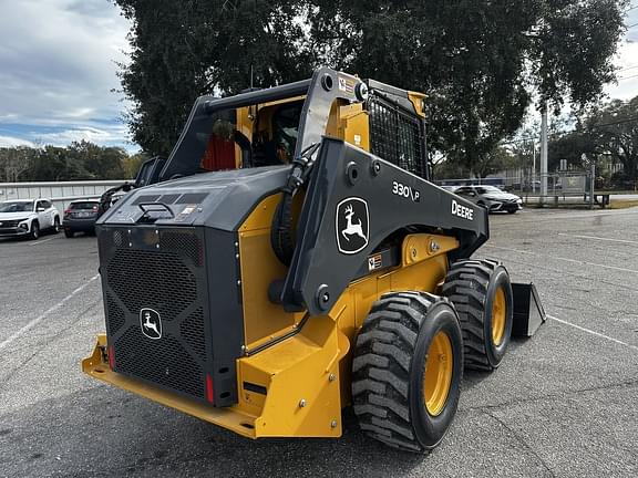 Image of John Deere 330P equipment image 3