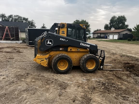 Image of John Deere 330P equipment image 2