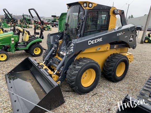 Image of John Deere 330P equipment image 1