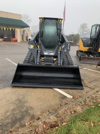 Image of John Deere 333P equipment image 1