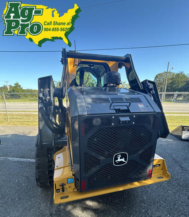 Image of John Deere 331P equipment image 2