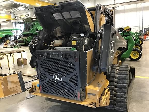 Image of John Deere 331P equipment image 3