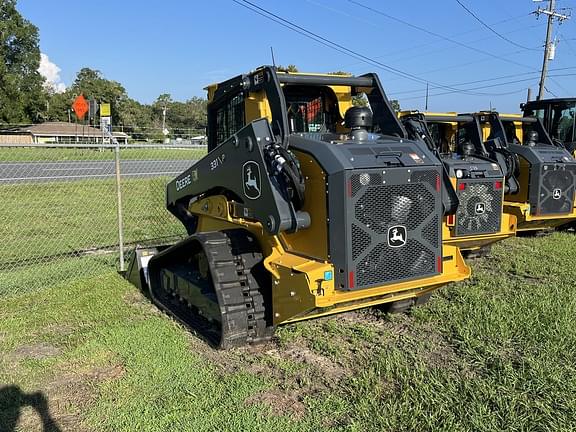 Image of John Deere 331P equipment image 1