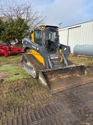 Image of John Deere 331P equipment image 2