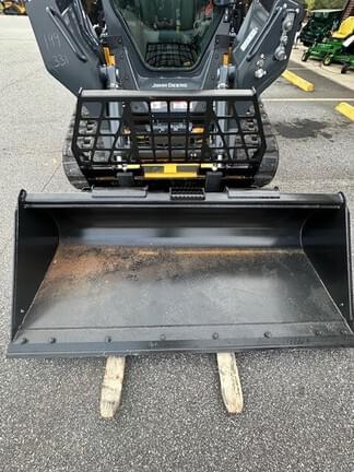 Image of John Deere 331P equipment image 2