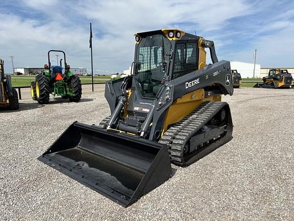 Image of John Deere 333P Primary image