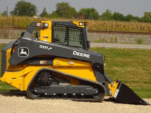 Image of John Deere 333P equipment image 3
