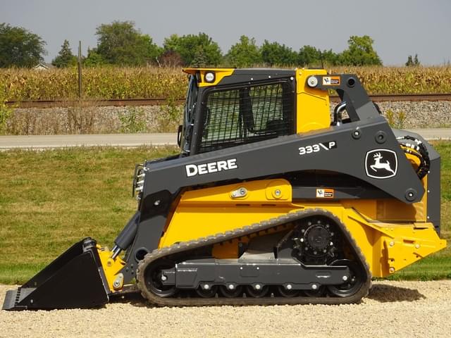 Image of John Deere 333P equipment image 1