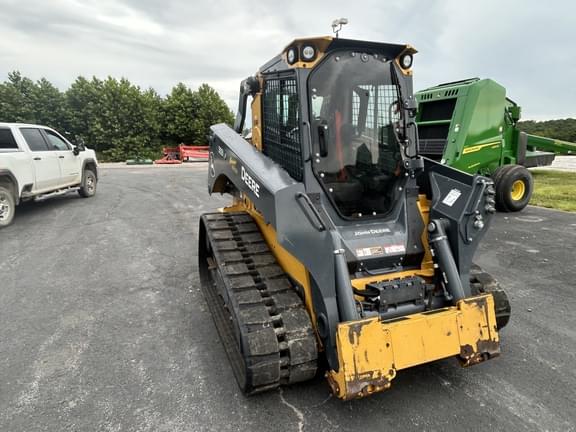 Image of John Deere 333P equipment image 4