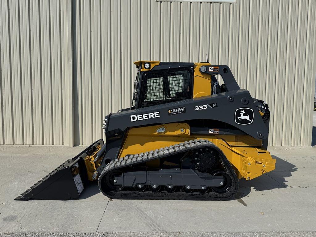Image of John Deere 333P Image 0