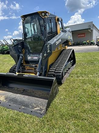 Image of John Deere 333P equipment image 1