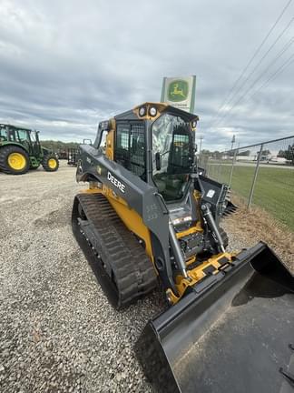 Image of John Deere 333P Image 0